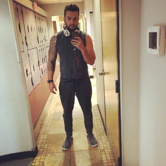 Meet your Posher, Raphael - Picture 1 of 1